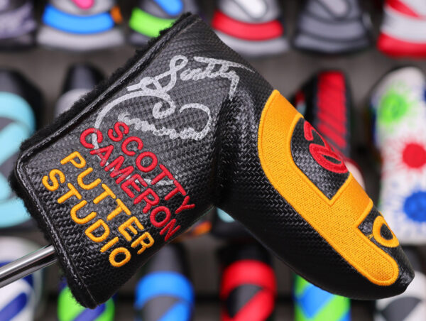 scotty cameron autographed for tour use only tour department approved circle t blade putter headcover