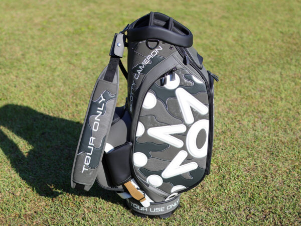 scotty cameron 2026 for tour use only gray camo collage circle t staff bag for putters and golf clubs