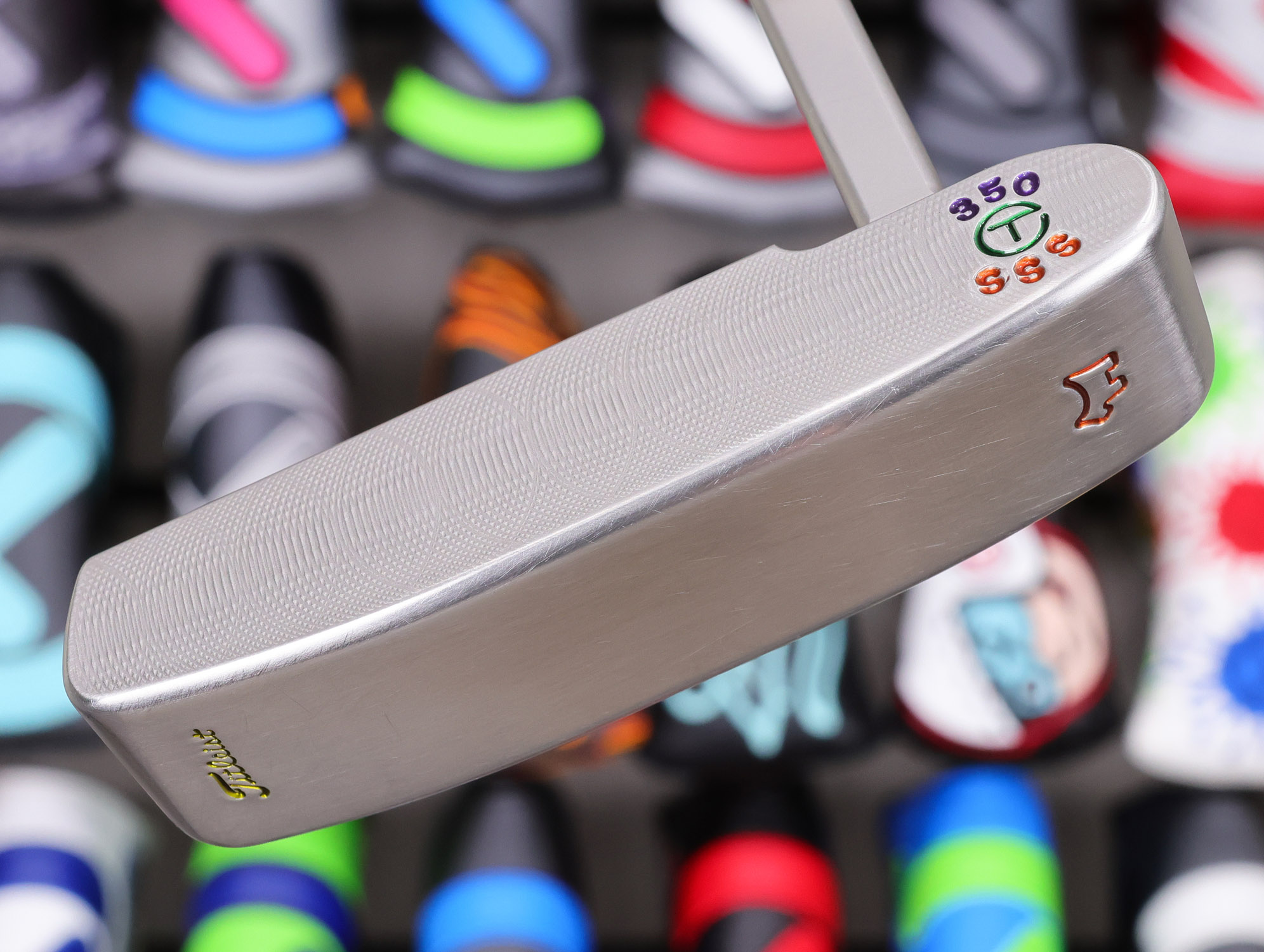 scotty cameron tour only sss masterful 009m multi color circle t 350g putter with flange line and scotty dog stamp golf club
