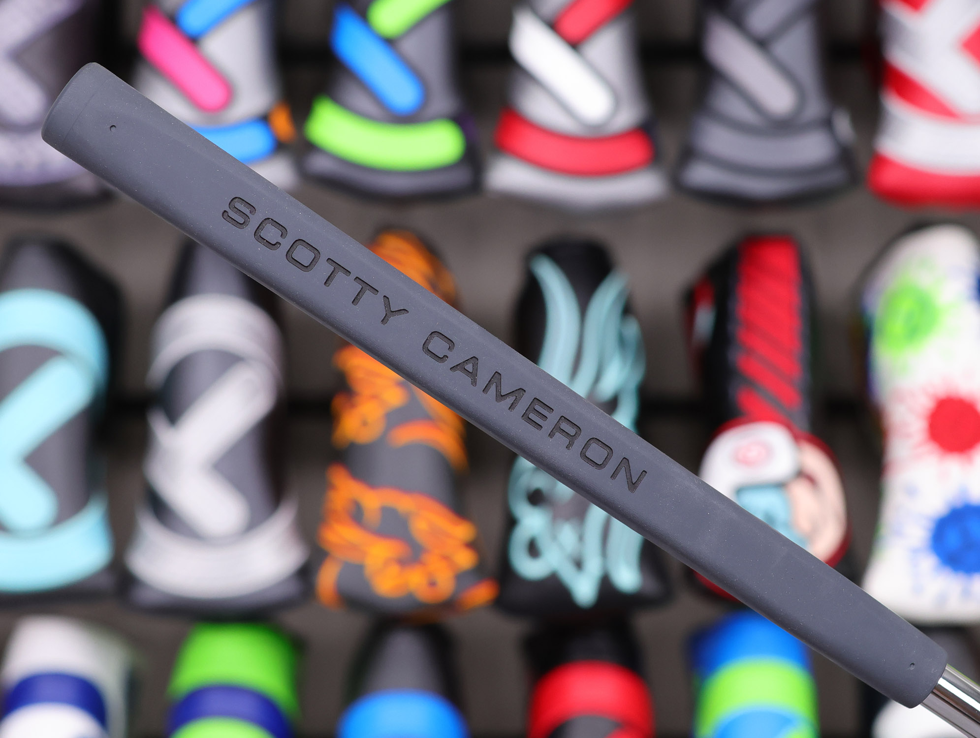 Scotty Cameron Tour Only SSS “Naked” Newport Studio Style Circle T 360G w/ Carbon Steel “Chain-Link” Milled Insert - Image 9