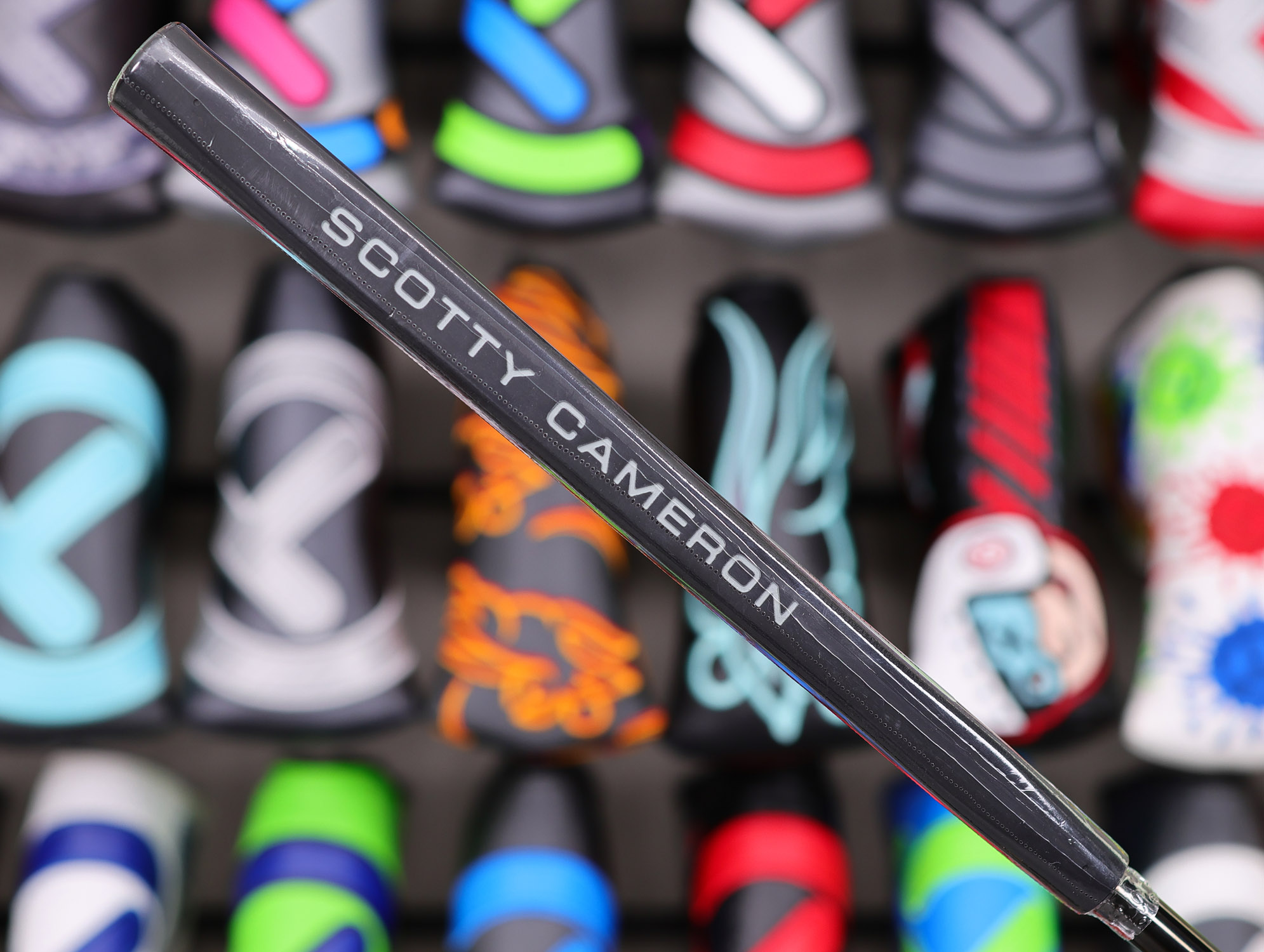 Scotty Cameron Limited Release B3 Triple Black Newport 2 Long Neck 34″ - Image 5
