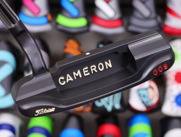 scotty cameron tour only 3x black carbon 009 1.5 circle t 330g putter with dancing scotty cameron stamps and sight dot golf club