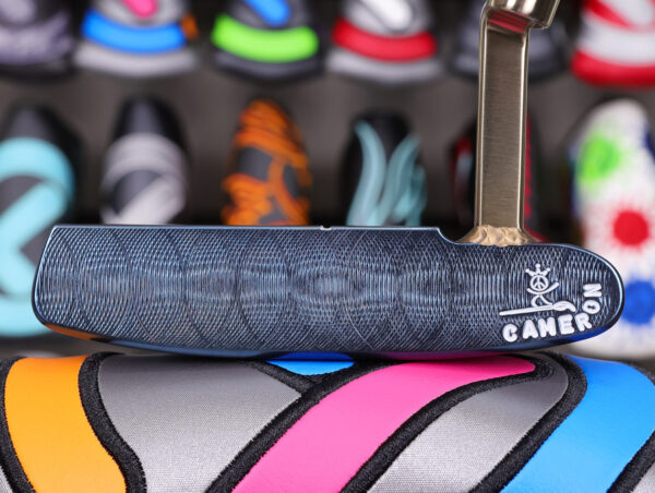 scotty cameron tour only two tone chromatic blue and bronze carbon steel masterful 009m circle t 350g putter with king peace surfer stamp and welded and polished plumber neck