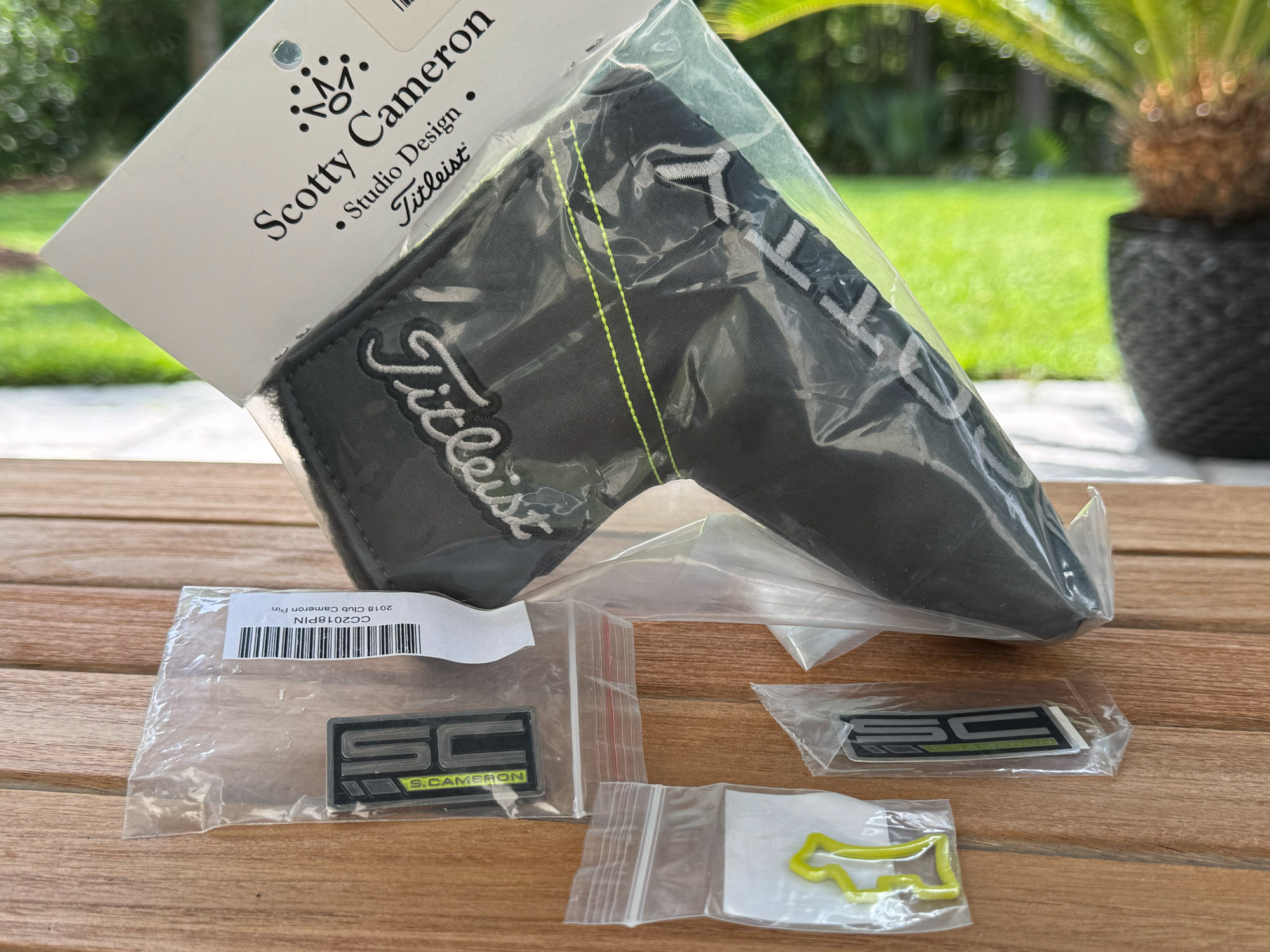 scotty cameron 2018 club cameron member headcover and accessories