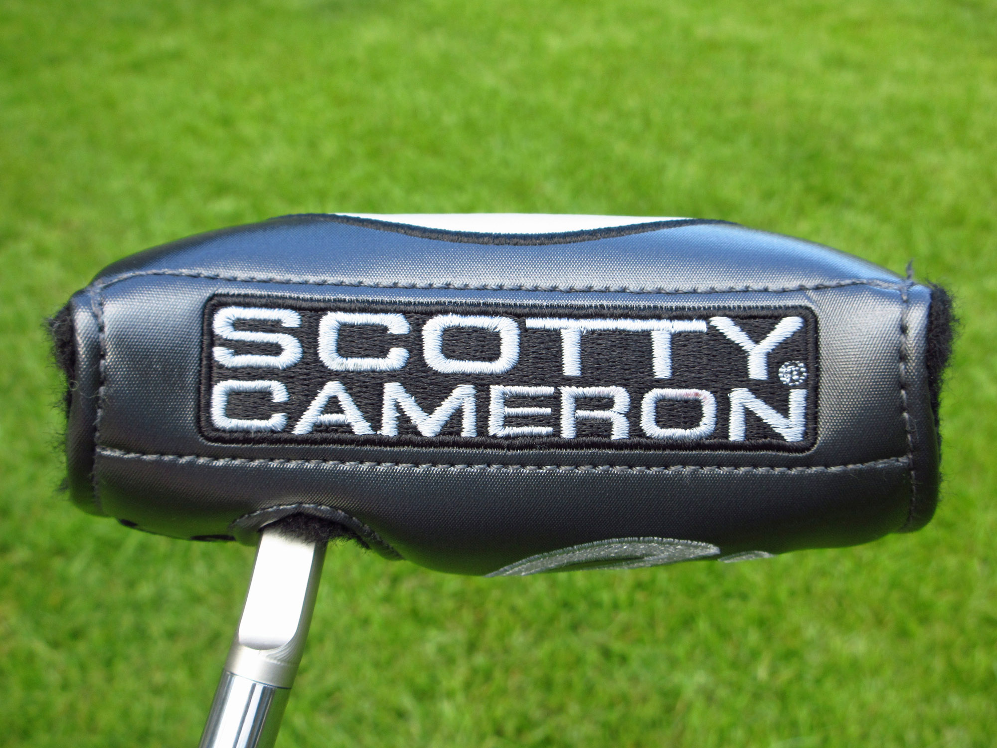 Scotty Cameron 2026 Tour Only Phantom T5.5 Circle T w/ Triple Top Lines & “Chain-Link” Milled Carbon Steel Insert - Image 12