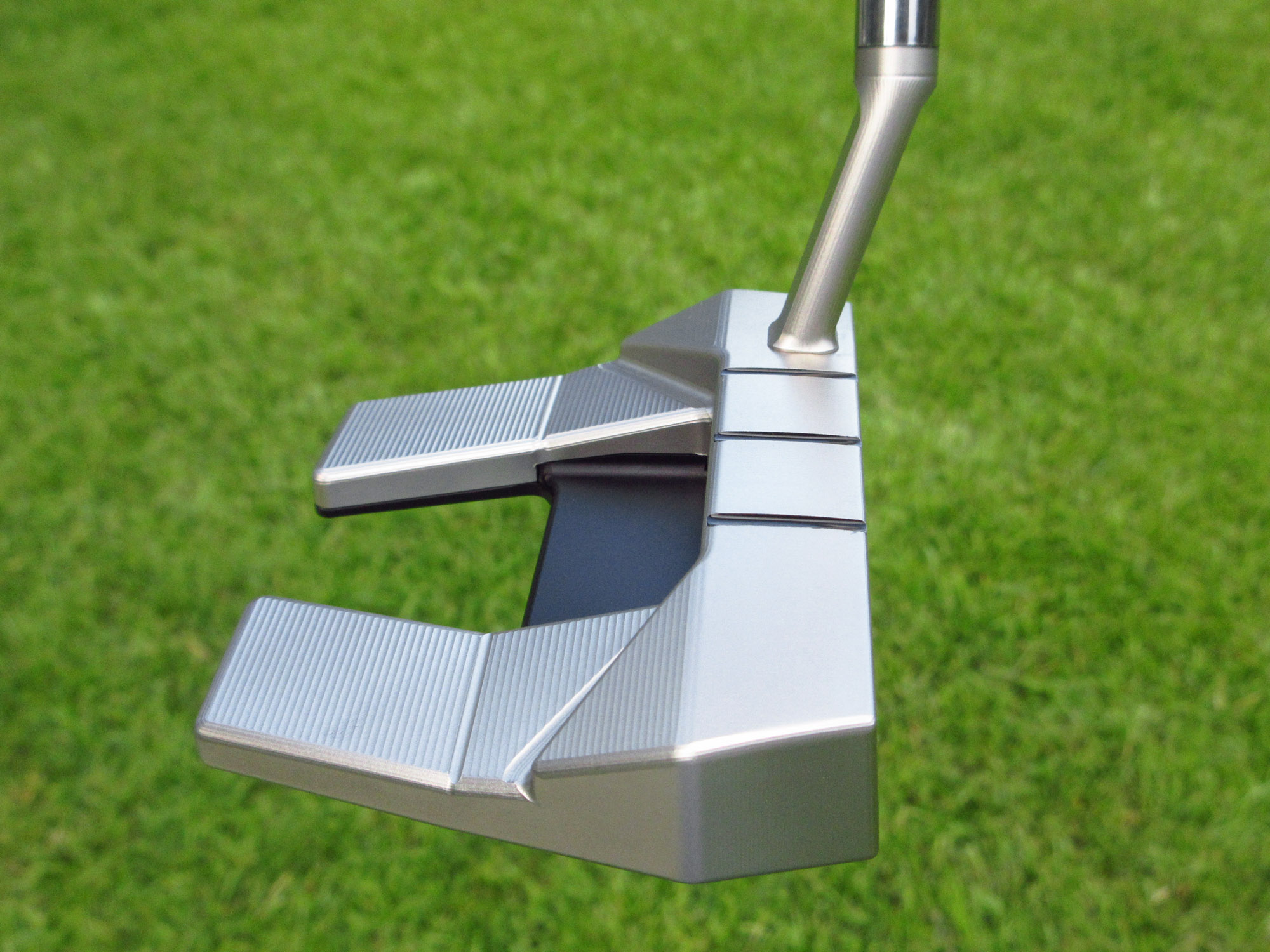 scotty cameron 2026 tour only sss phantom t5.5 circle t 360g putter with triple top lines and chain link milled carbon steel insert putter golf club