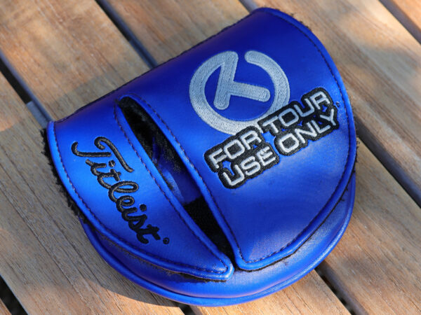 scotty cameron for tour use only navy blue and silver carbon rush industrial circle t mid round putter headcover