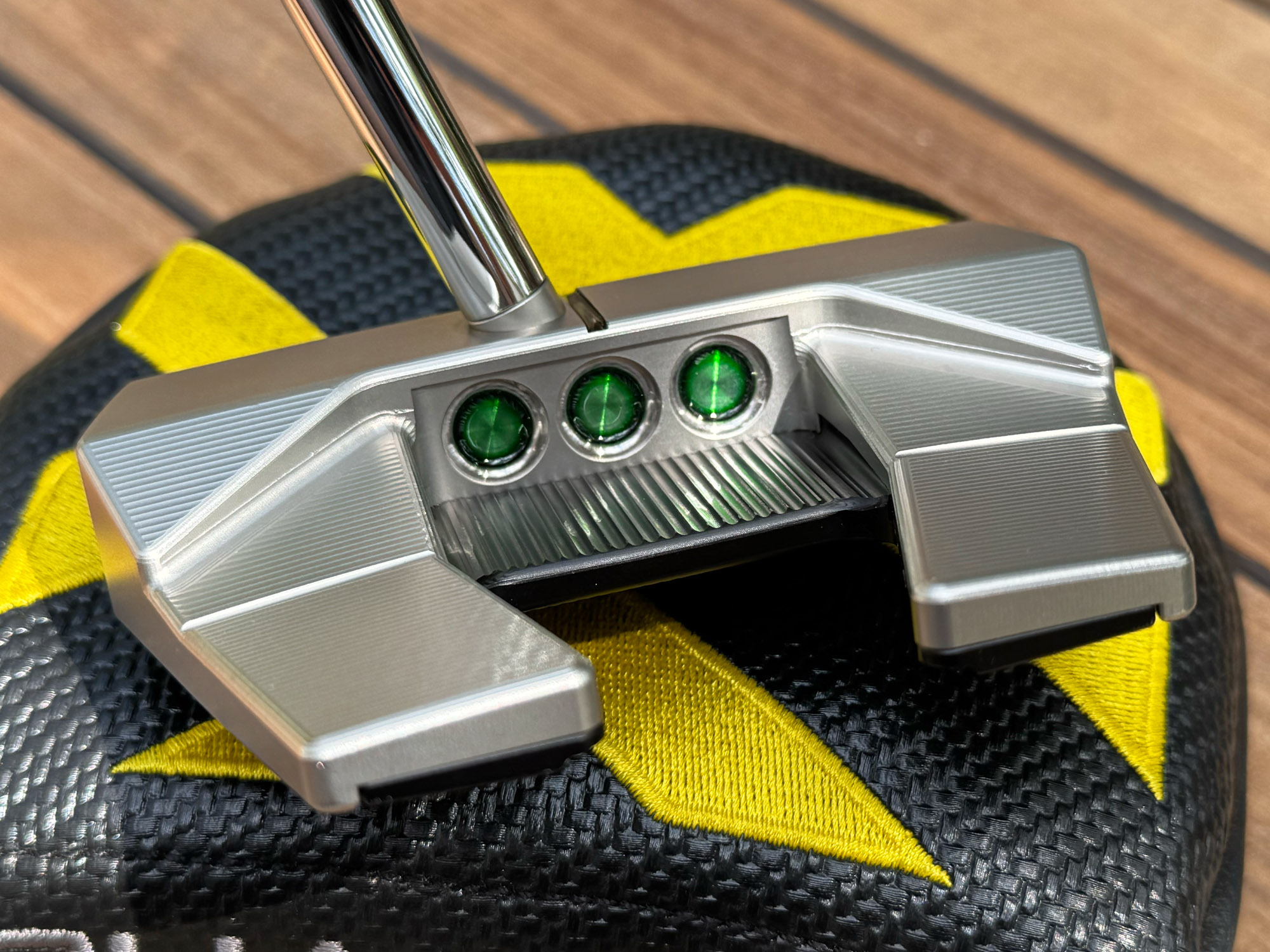 scotty cameron phantom 5s centershaft 360g putter with custom shop translucent green paint fill golf club