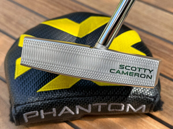 scotty cameron phantom 5s centershaft 360g putter with custom shop translucent green paint fill golf club