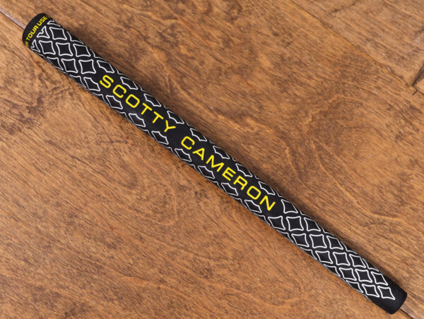 scotty cameron for tour use only black and white textured pistolero plus circle t putter grip