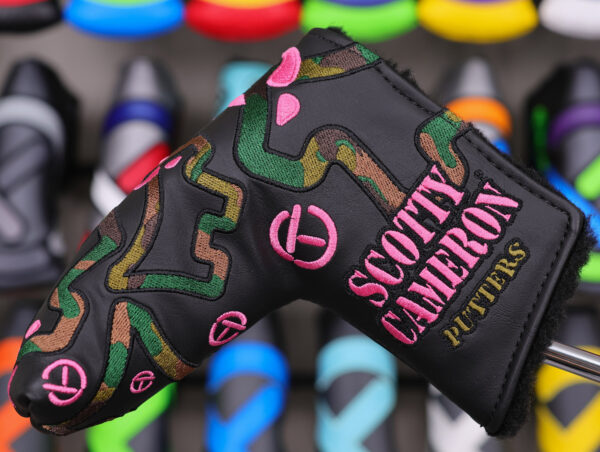 scotty cameron for tour use only pink camo bulldog circle t blade headcover