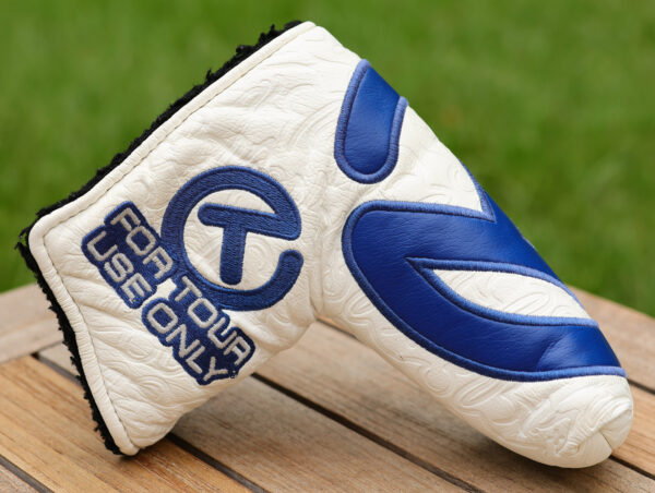 scotty cameron for tour use only white and blue industrial circle t tour rat blade putter headcover