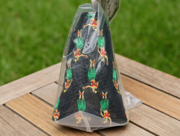 scotty cameron limited release black hula girl mid mallet headcover