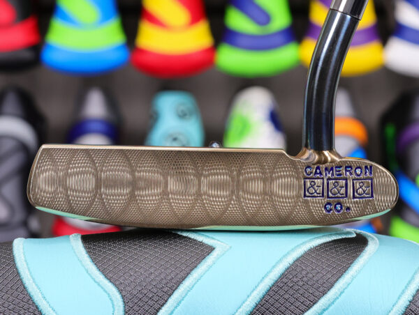 scotty cameron two tone chromatic bronze gss masterful 009m one five 350g putter with chromatic blue welded 1.5 pipe neck golf club